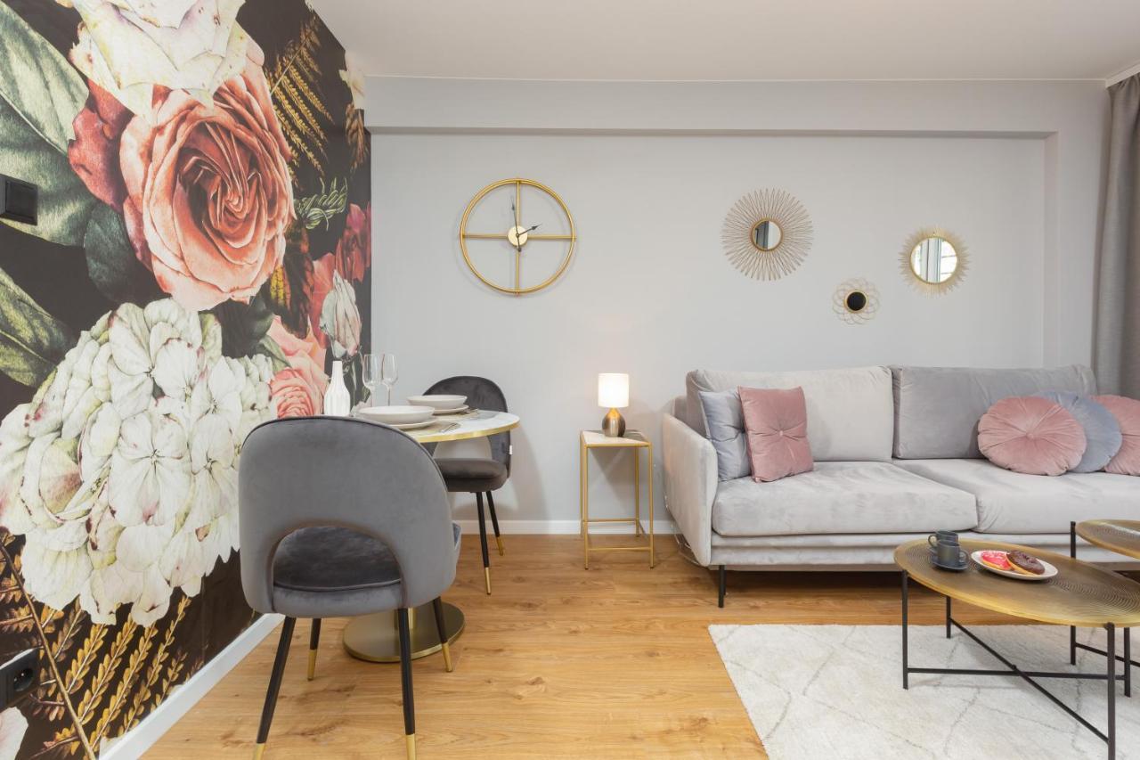 City Center Apartment Near The Vistula By Noclegi Renters Βαρσοβία Εξωτερικό φωτογραφία